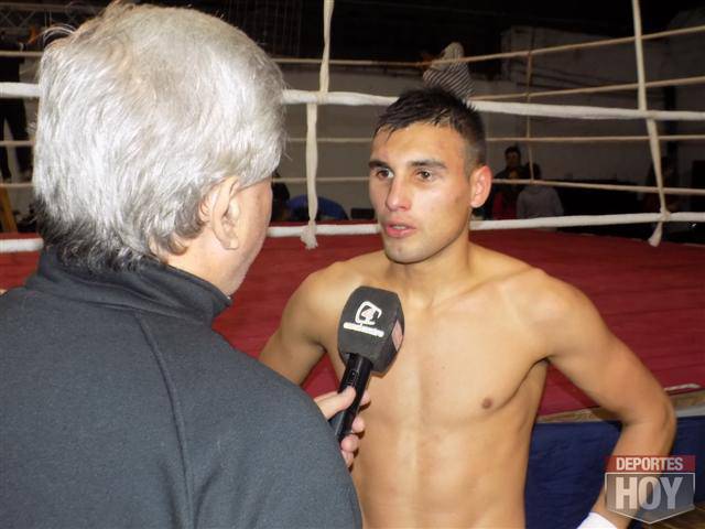 En este momento estás viendo Hugo Santillán, pupilo de Ismael Ibarrola, pelea por el título Latino OMB