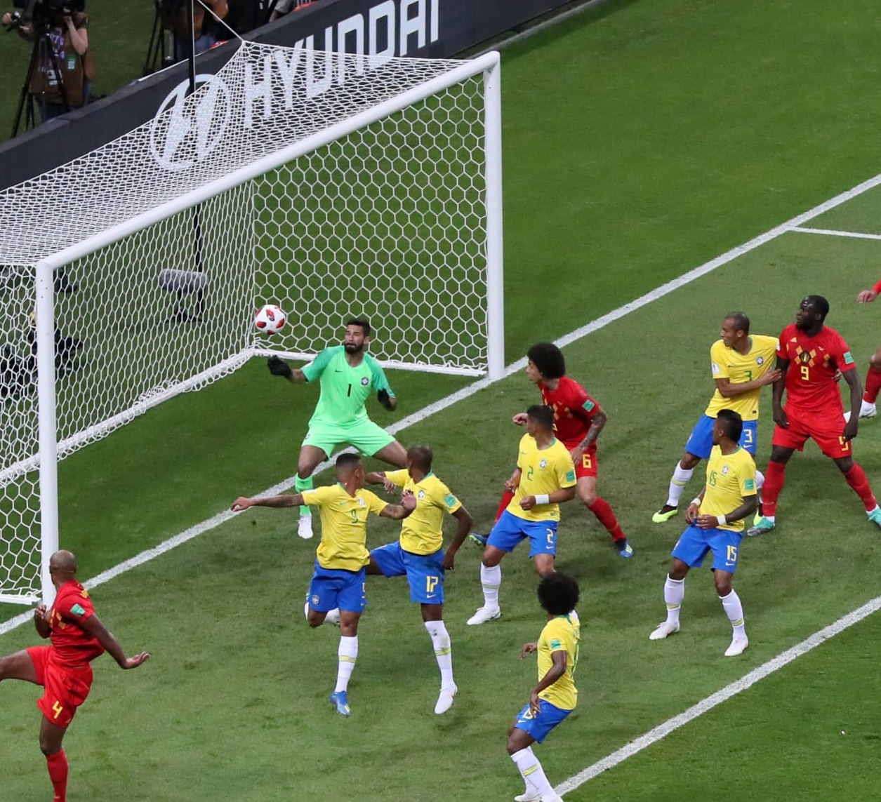 En este momento estás viendo El Mundial exclusivo para los seleccionados europeos: Uruguay y Brasil derrotados