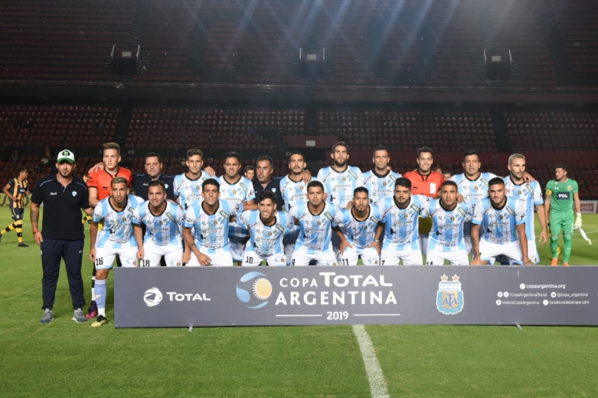 En este momento estás viendo Copa Argentina: Sol de Mayo de Viedma dejó en el camino al último campeón