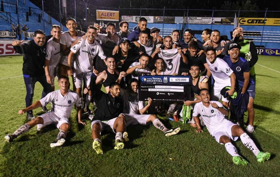 Lee más sobre el artículo Copa Argentina: Real Pilar la otra sorpresa del certamen, le ganó a Vélez