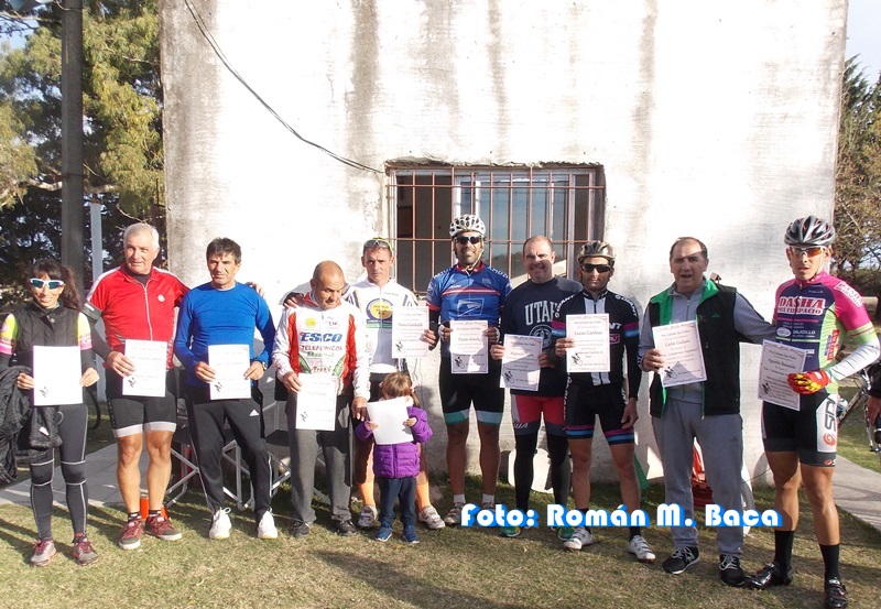 En este momento estás viendo Hubo reconocimientos para los ciclistas que participaron del Argentino en C. del Uruguay