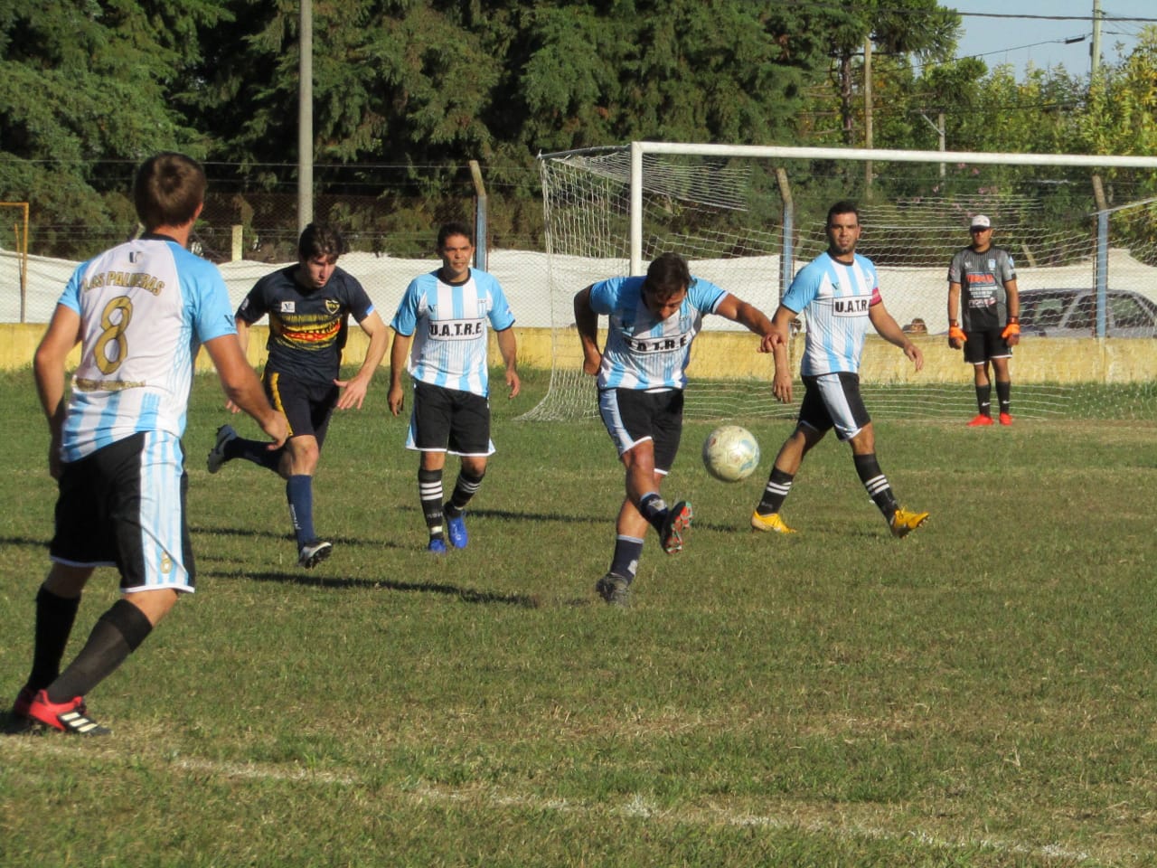 En este momento estás viendo Fútbol local: El domingo a las 15 horas, Agricultores Club-Las Palmeras