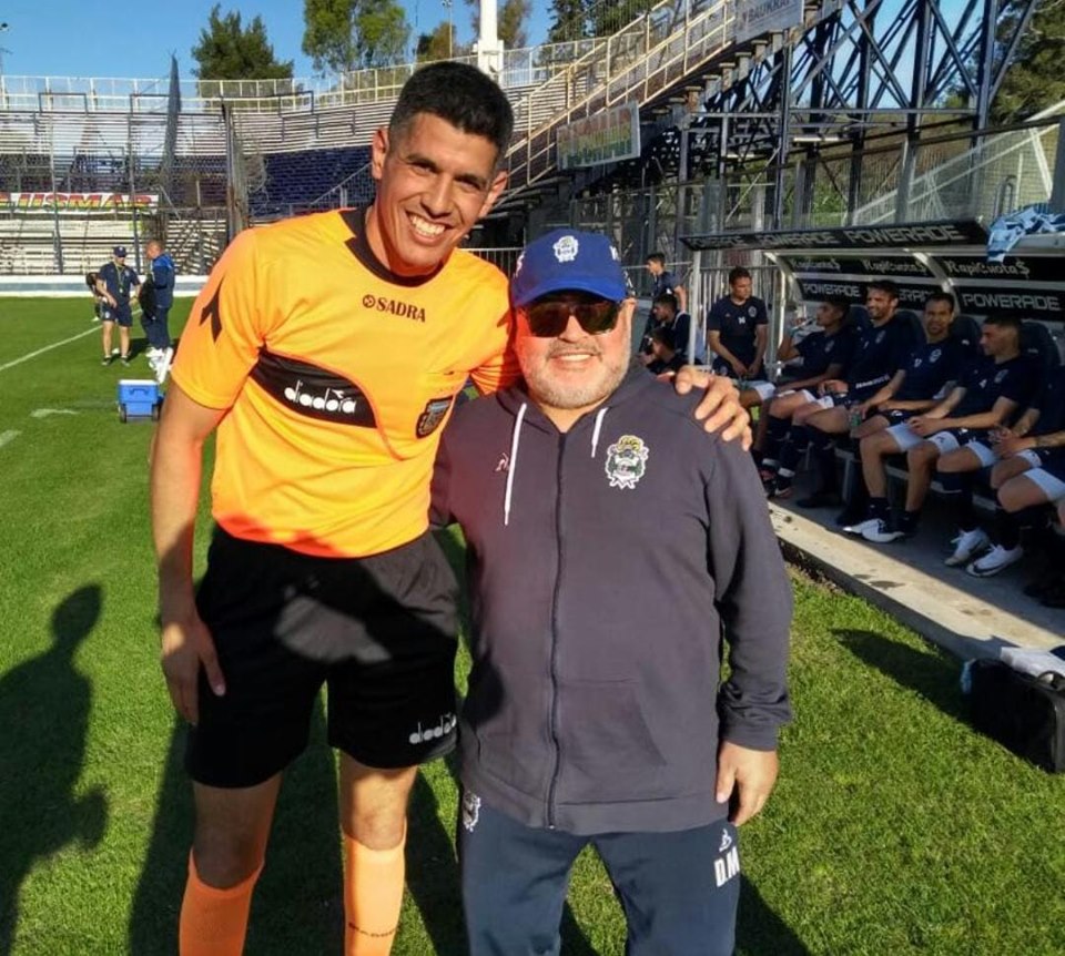 En este momento estás viendo El sampedrino Diego Gil dirigió un amistoso de Gimnasia