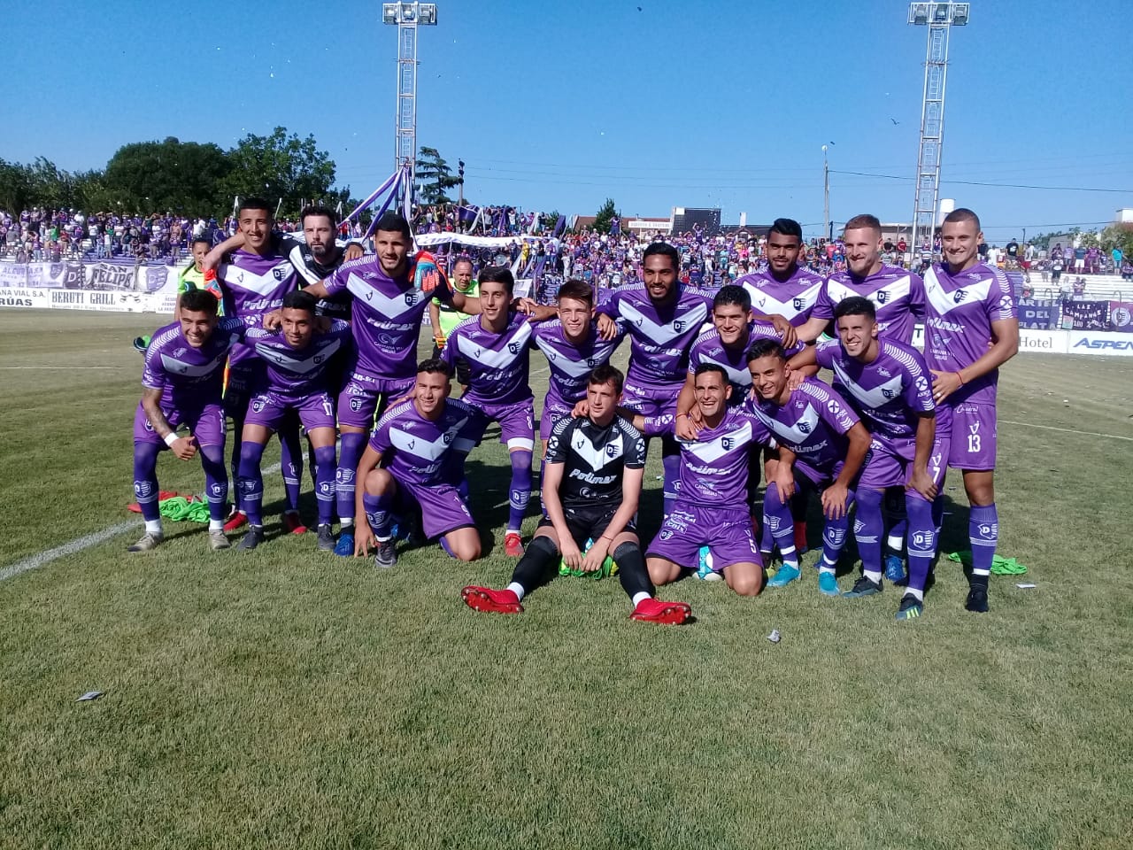 Lee más sobre el artículo Primera Nacional: A V. Dálmine le cuesta de local. El arquero de San Martín convirtió de cabeza y continúa en la punta