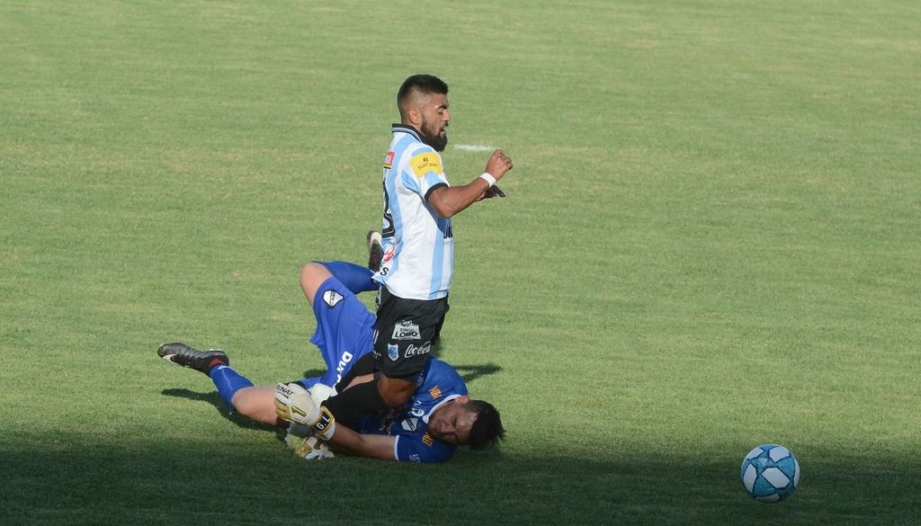 Lee más sobre el artículo Fútbol nacional: solo ascenso