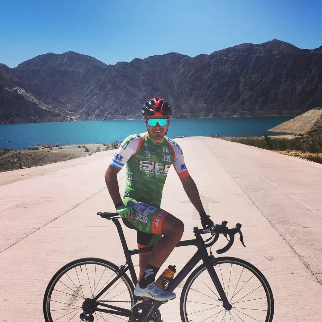 Lee más sobre el artículo Juan Paz corre con los mejores exponentes del ciclismo nacional en el Gran Premio Vuelta al Valle