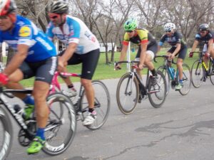 Lee más sobre el artículo Ciclismo: Se llevó a cabo la tercera fecha del torneo «Otoño – Invierno»